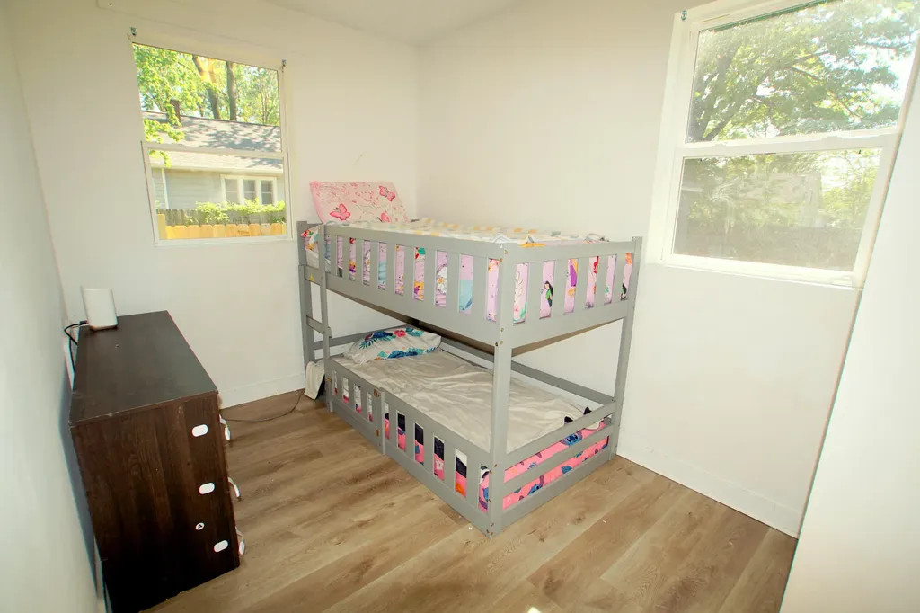 1719 Huizenga Street Muskegon City MI 49442