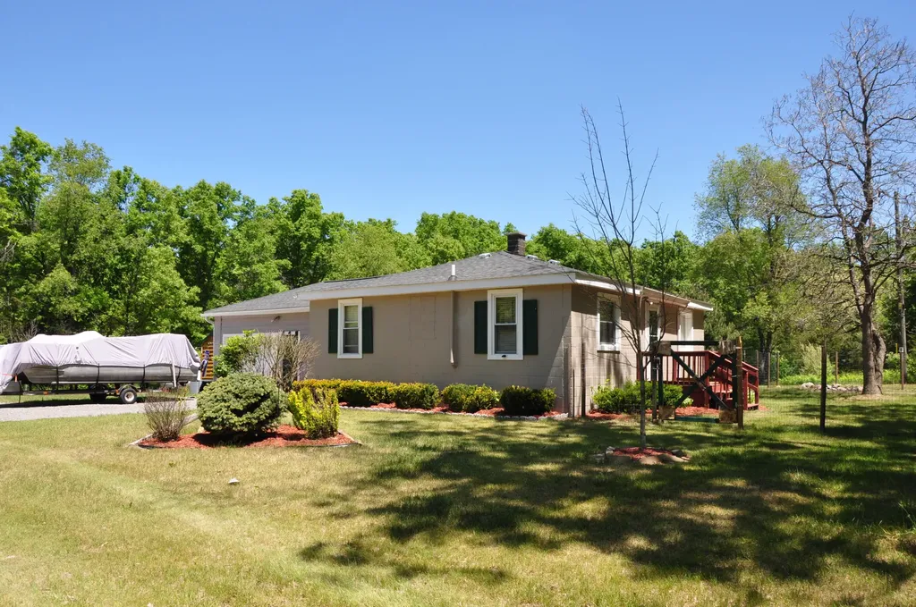 576 S Green Street Everett Township MI 49349