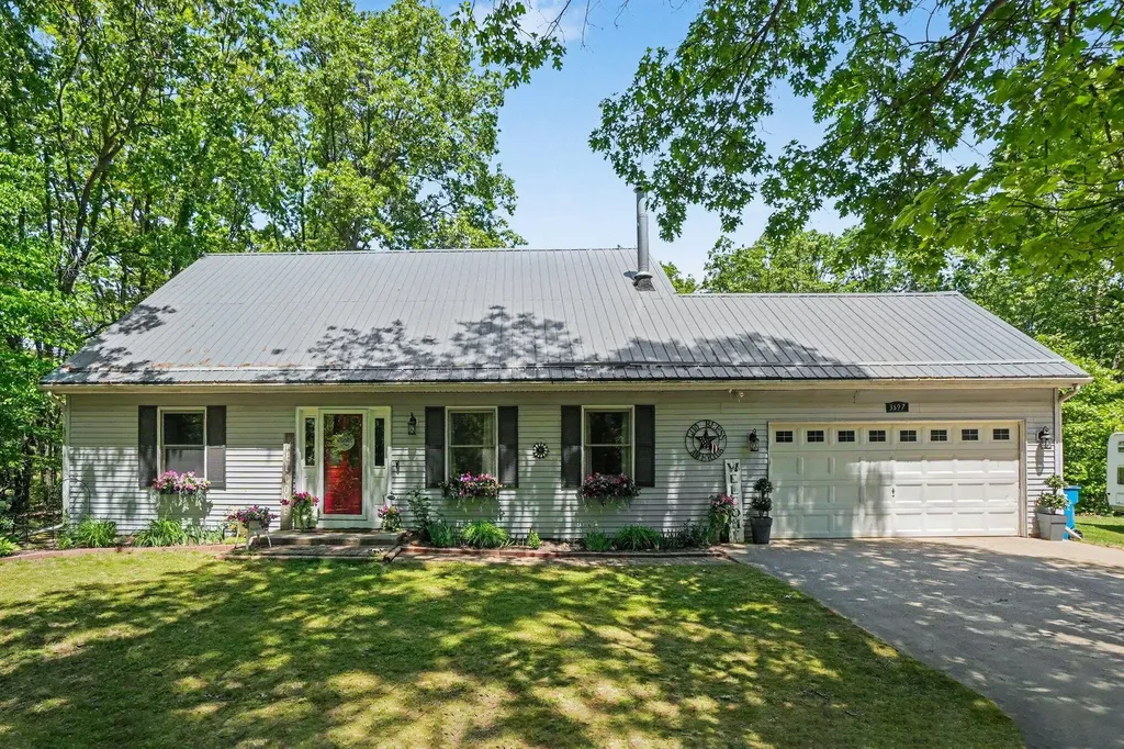 3697 118th Avenue Valley Township MI 49010