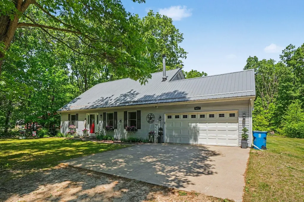 3697 118th Avenue Valley Township MI 49010