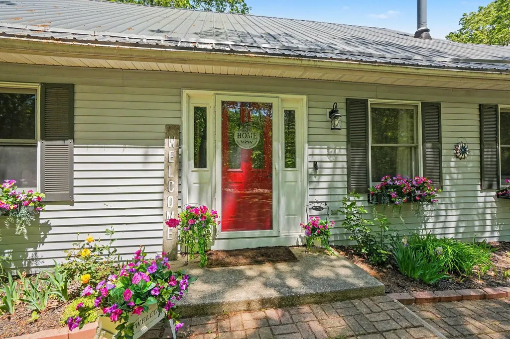 3697 118th Avenue Valley Township MI 49010