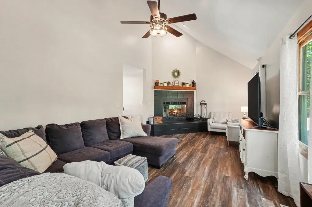 3697 118th Avenue Valley Township MI 49010
