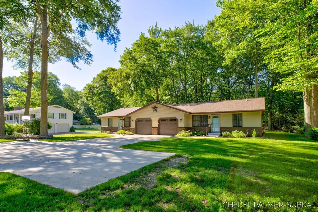 16750 Taft Road Spring Lake Township MI 49456