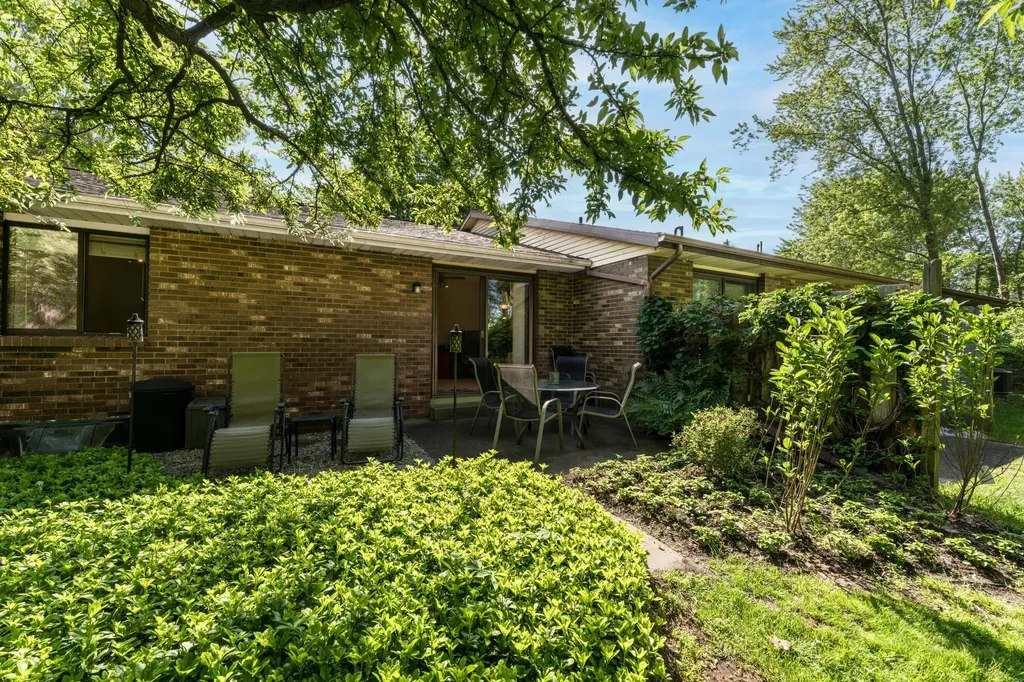 494 Amity Street Unknown City MI 49406