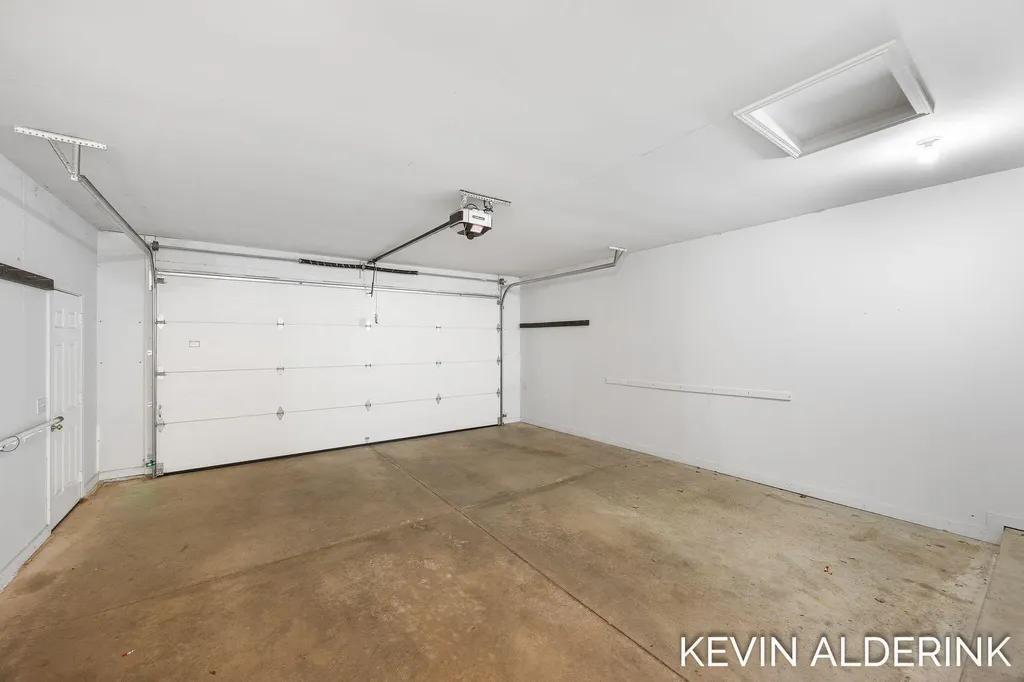 8872 N Peninsula Court Zeeland Charter Township MI 49464
