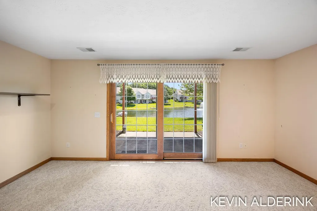 8872 N Peninsula Court Zeeland Charter Township MI 49464