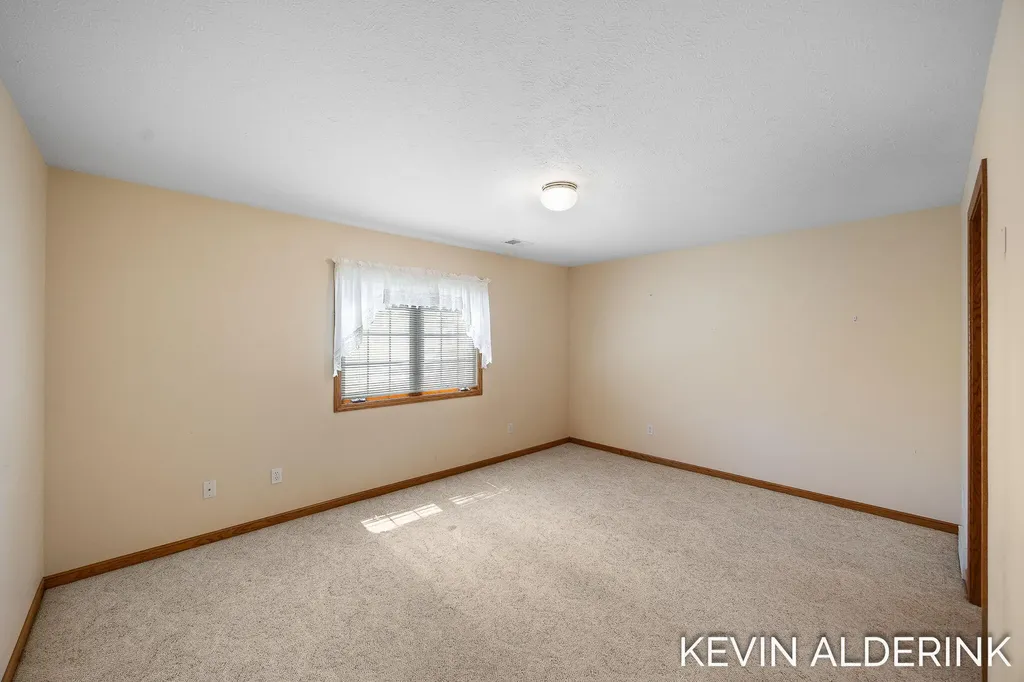 8872 N Peninsula Court Zeeland Charter Township MI 49464