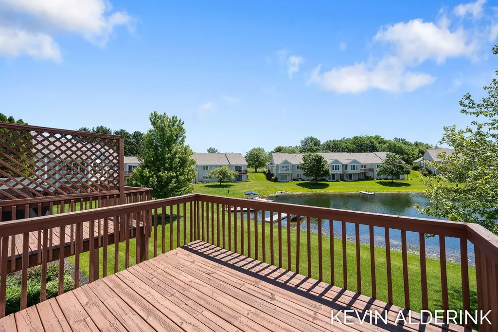 8872 N Peninsula Court Zeeland Charter Township MI 49464