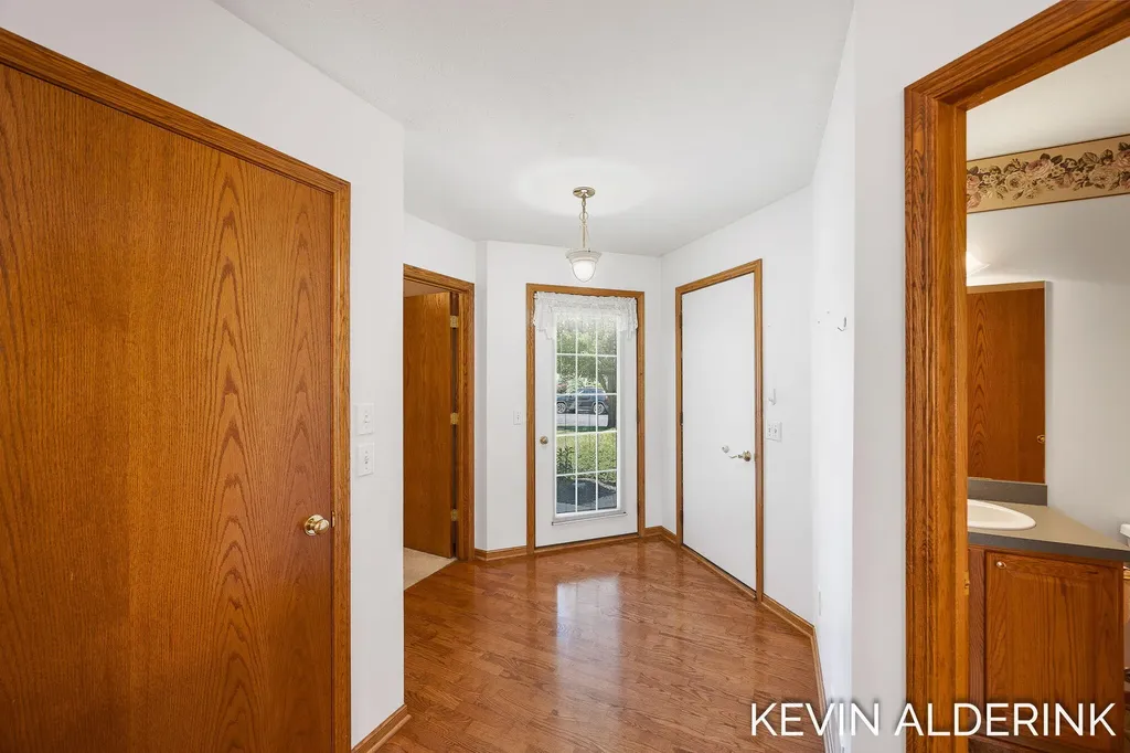 8872 N Peninsula Court Zeeland Charter Township MI 49464