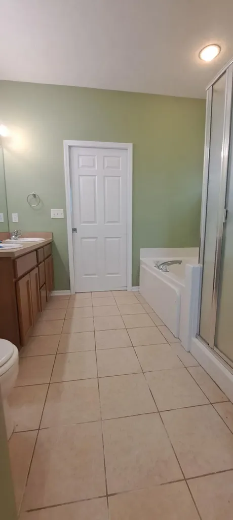 573 Brownstone Street Holland City MI 49423