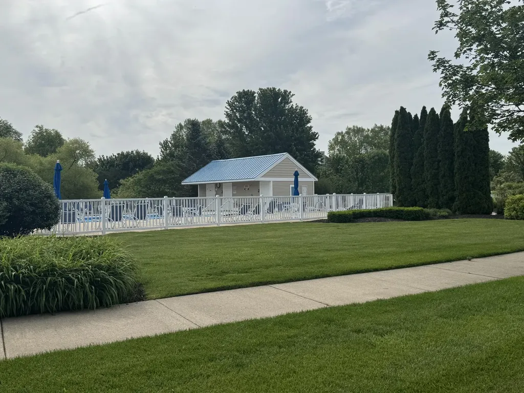 573 Brownstone Street Holland City MI 49423