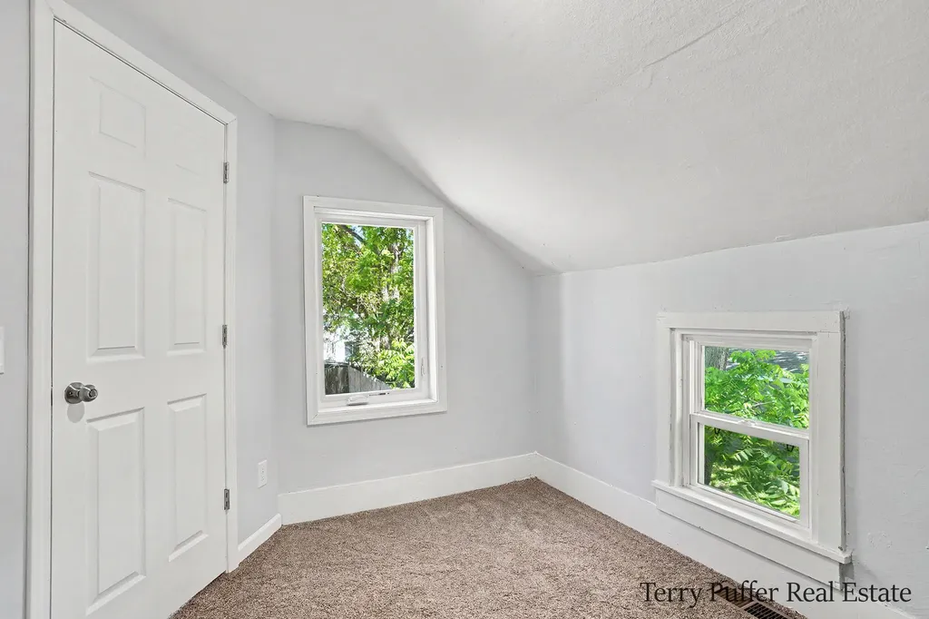 416 Pine Street Fruitport Village MI 49415