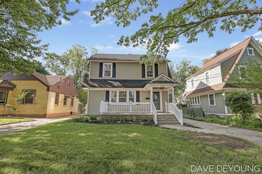 1134 Hoyt Street SE Grand Rapids City MI 49507