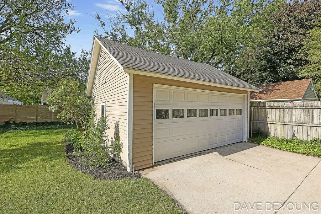 1134 Hoyt Street SE Grand Rapids City MI 49507