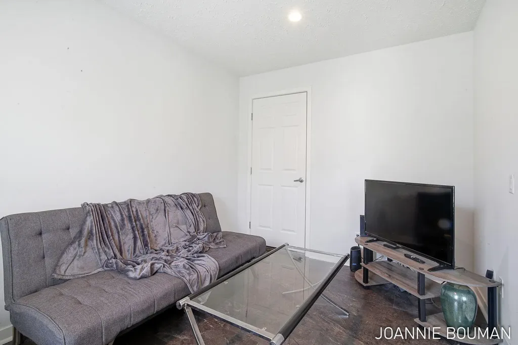 5230 E Sunfield Lane Fillmore Township MI 49423