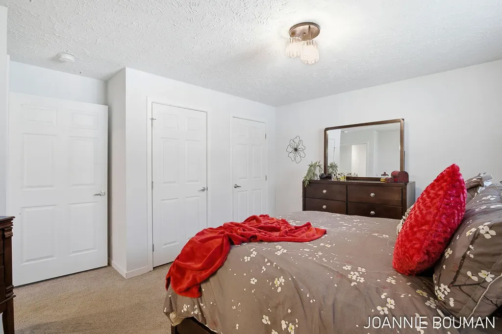 5230 E Sunfield Lane Fillmore Township MI 49423