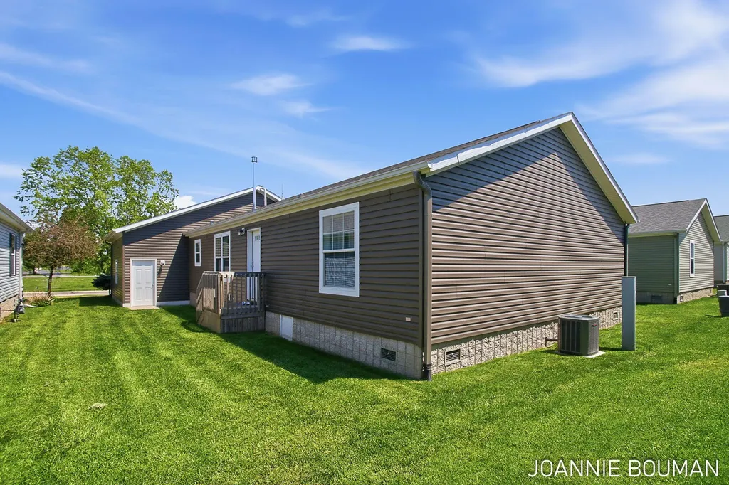 5230 E Sunfield Lane Fillmore Township MI 49423
