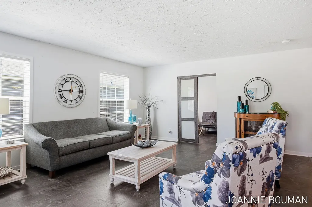 5230 E Sunfield Lane Fillmore Township MI 49423
