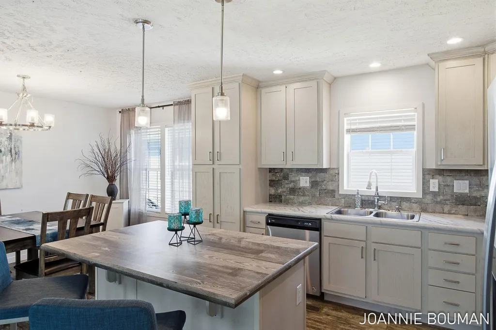 5230 E Sunfield Lane Fillmore Township MI 49423