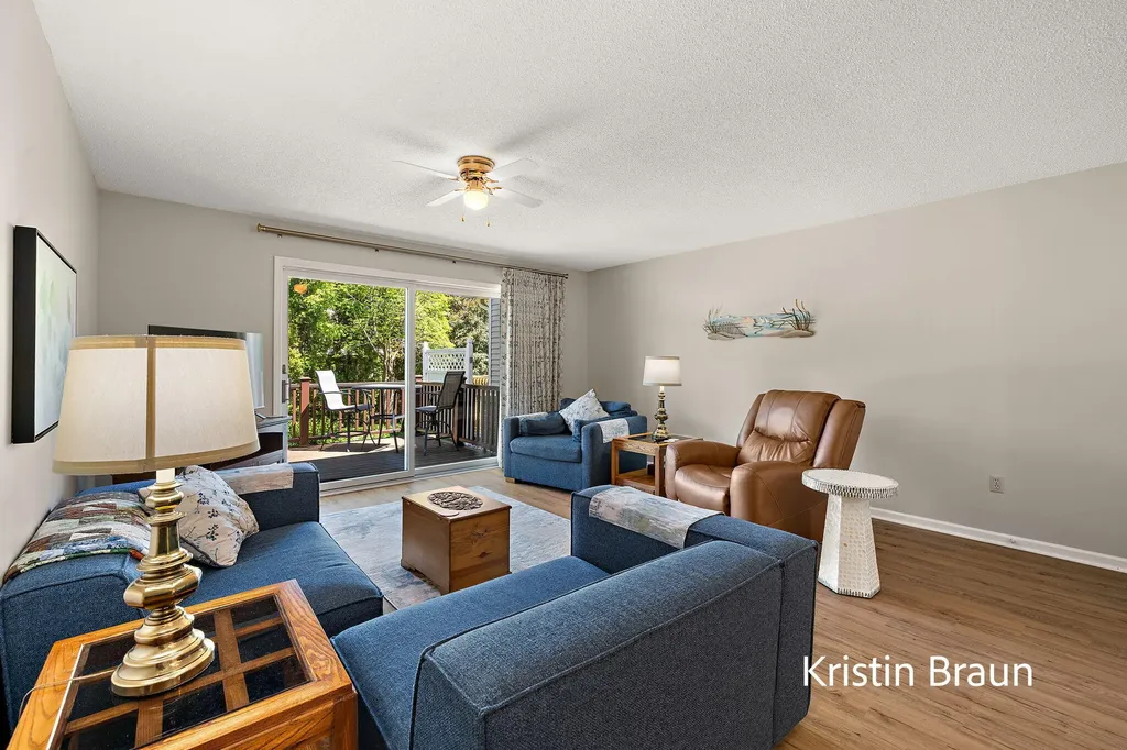 1075 Walnut Grove Drive Norton Shores City MI 49441