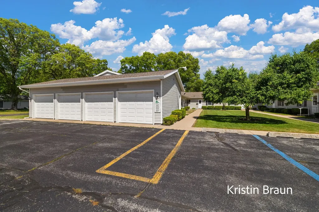 1075 Walnut Grove Drive Norton Shores City MI 49441