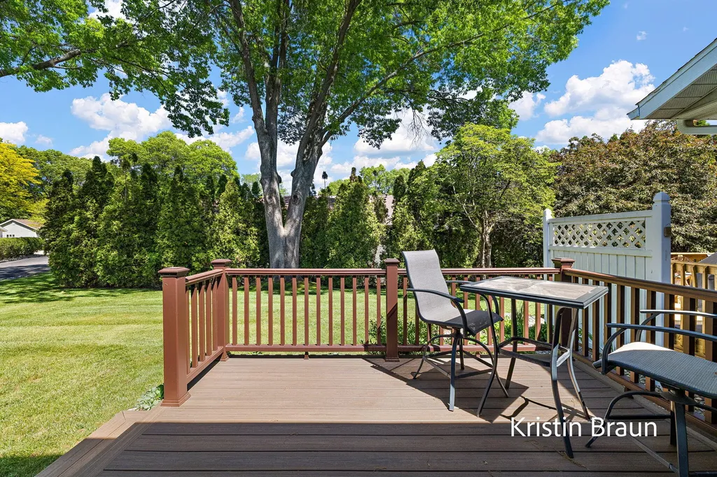 1075 Walnut Grove Drive Norton Shores City MI 49441