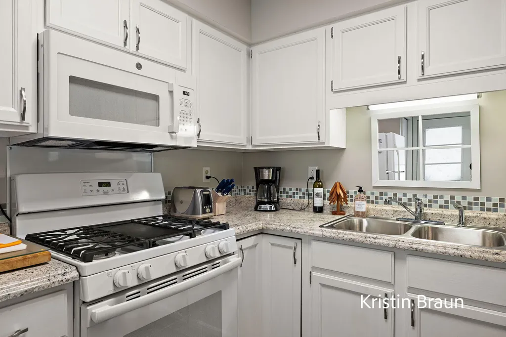 1075 Walnut Grove Drive Norton Shores City MI 49441
