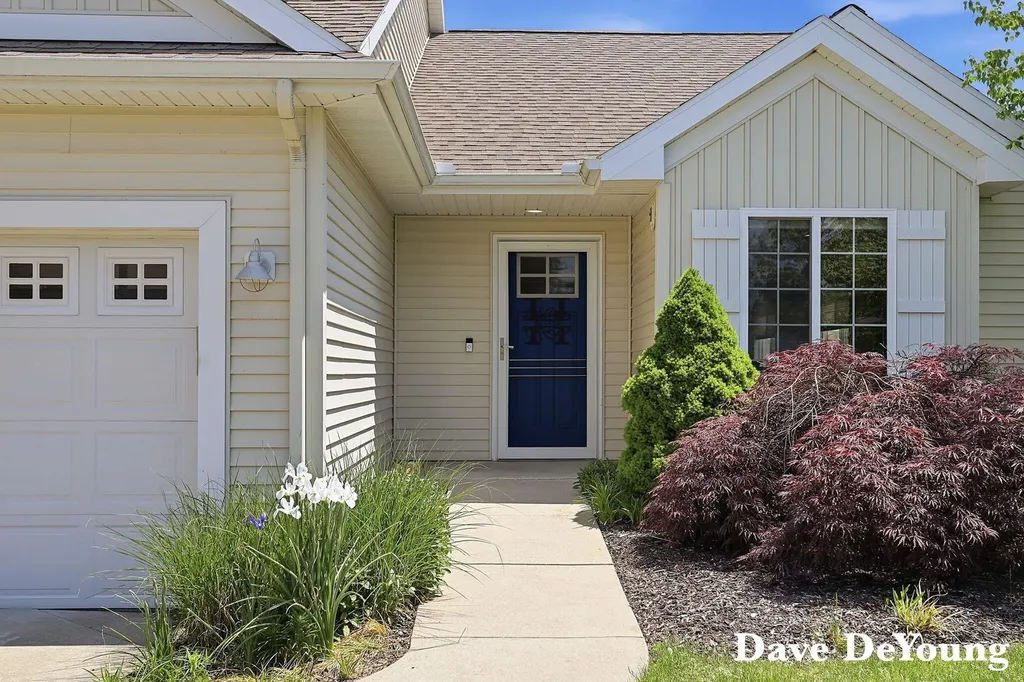 3366 Thornberry Court Holland Charter Township MI 49464