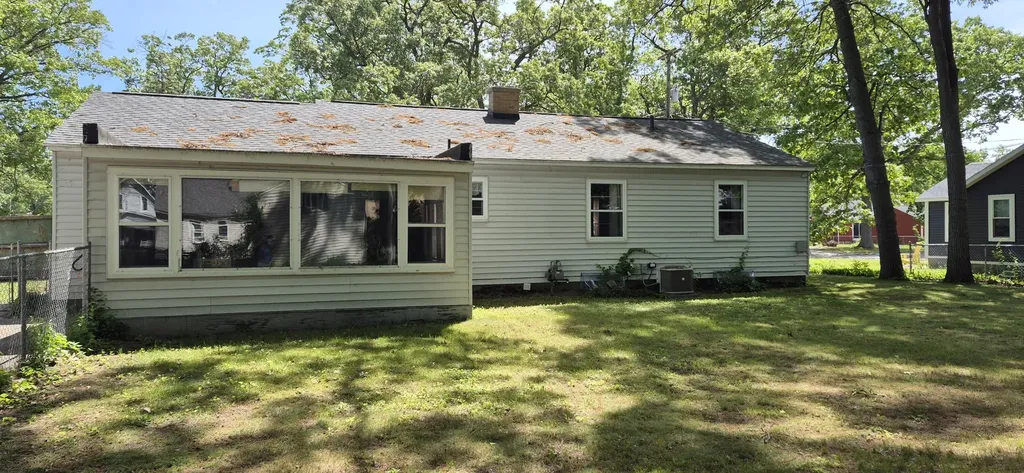617 Oscar North Muskegon City MI 49445