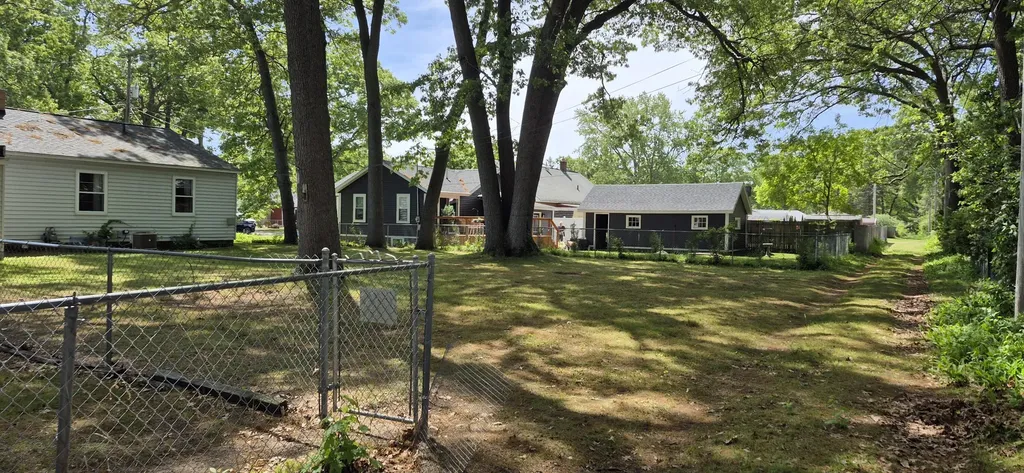 617 Oscar North Muskegon City MI 49445