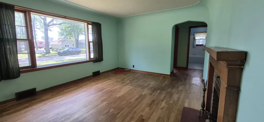 617 Oscar North Muskegon City MI 49445