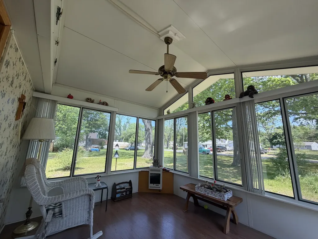 1887 Interwood Muskegon Charter Township MI 49442