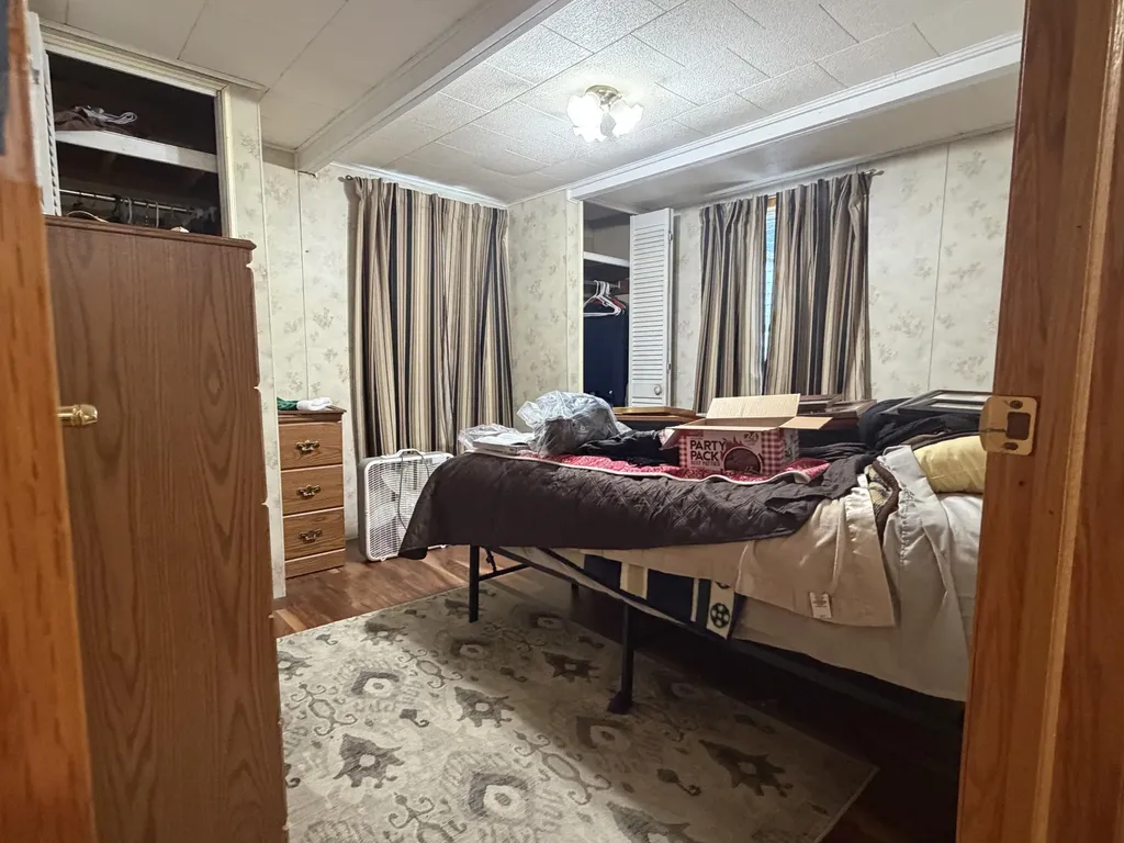 1887 Interwood Muskegon Charter Township MI 49442
