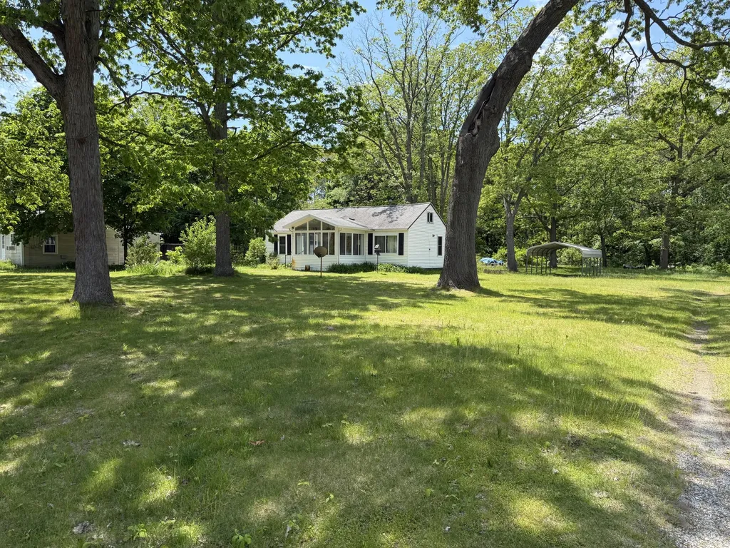 1887 Interwood Muskegon Charter Township MI 49442