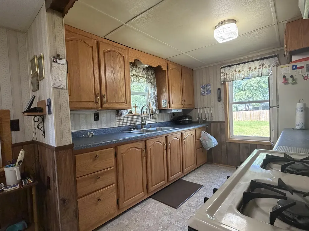 1887 Interwood Muskegon Charter Township MI 49442