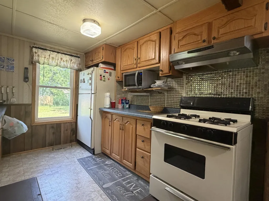 1887 Interwood Muskegon Charter Township MI 49442