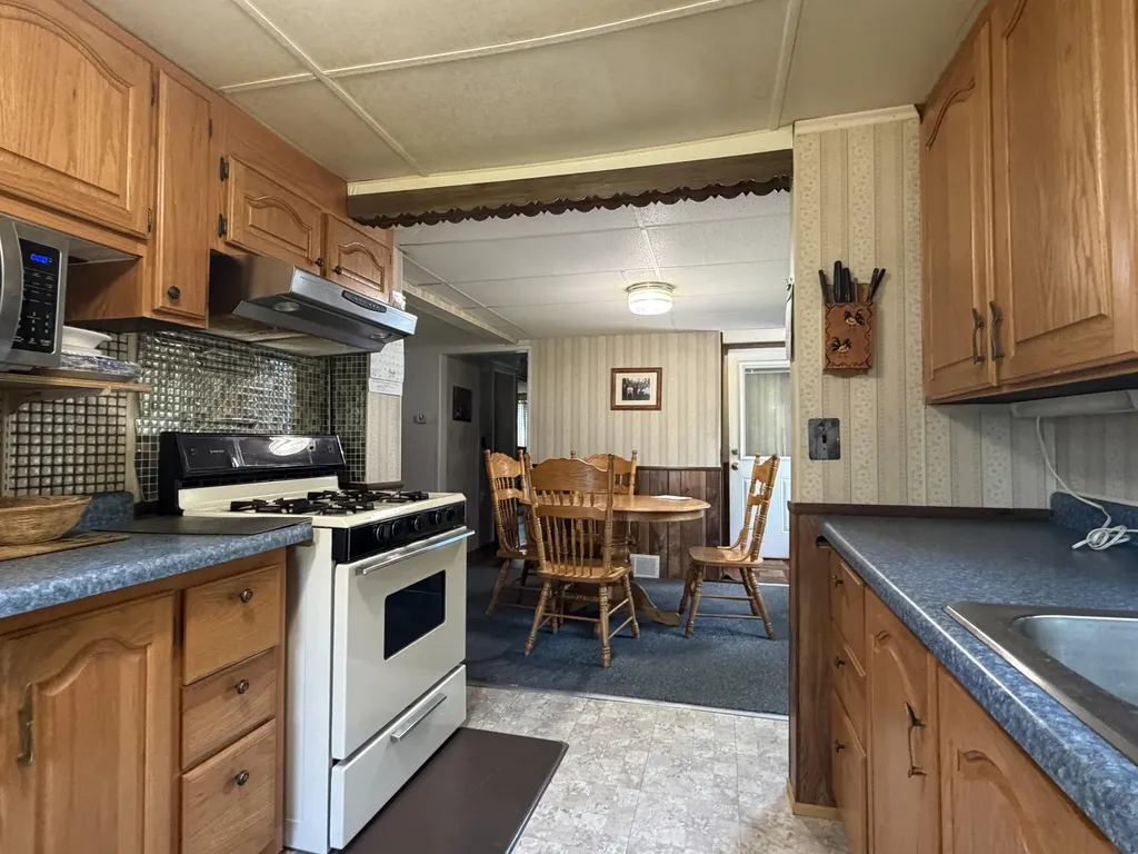1887 Interwood Muskegon Charter Township MI 49442