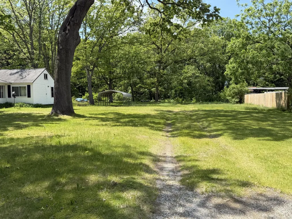 1887 Interwood Muskegon Charter Township MI 49442