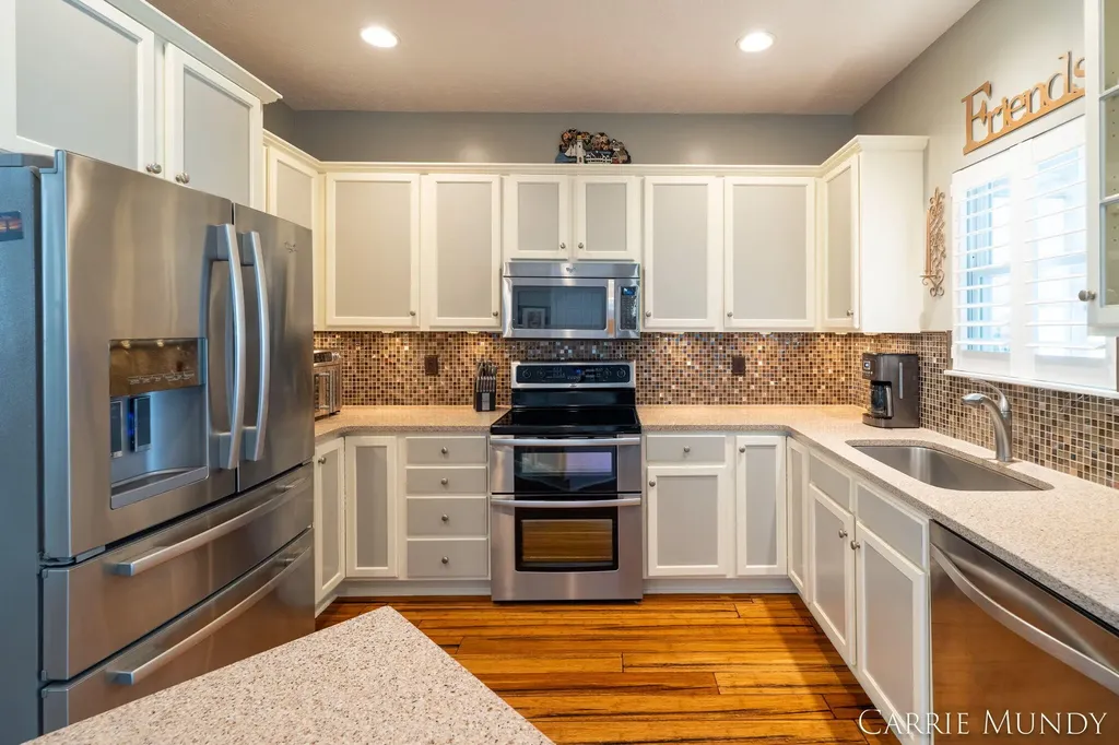 557 Brookstone Street Holland City MI 49423