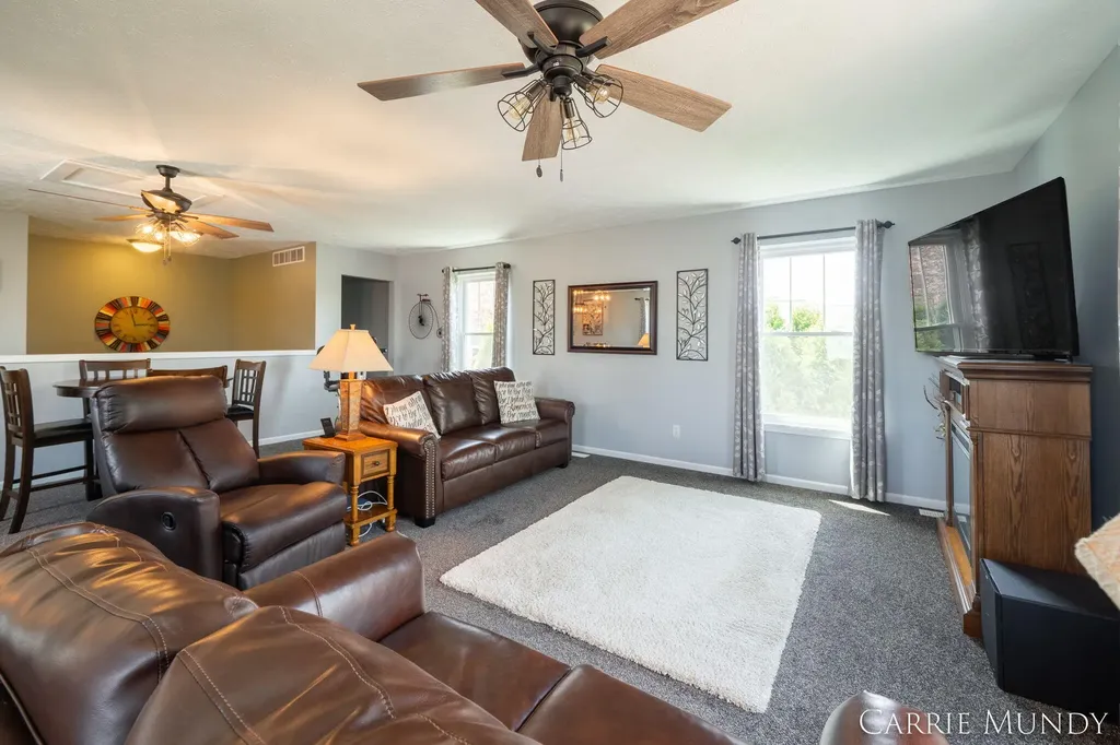 557 Brookstone Street Holland City MI 49423