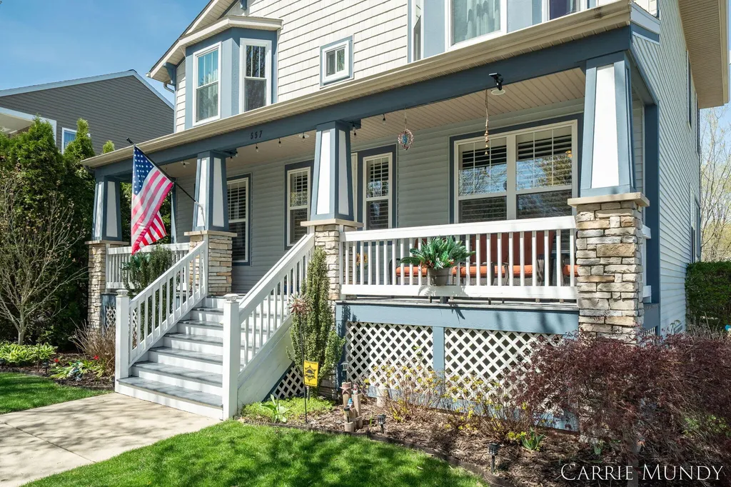 557 Brookstone Street Holland City MI 49423