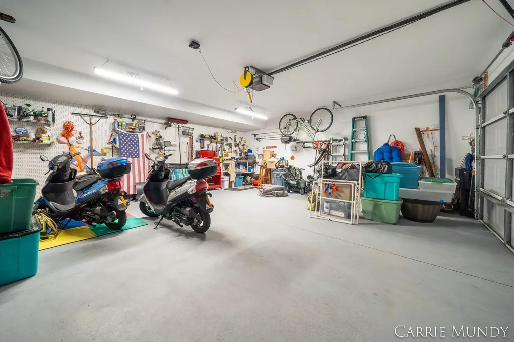 557 Brookstone Street Holland City MI 49423