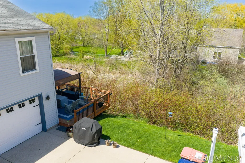 557 Brookstone Street Holland City MI 49423
