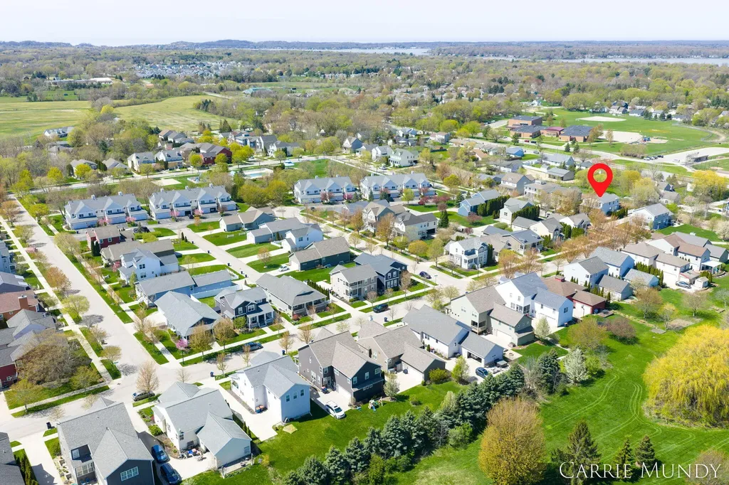 557 Brookstone Street Holland City MI 49423