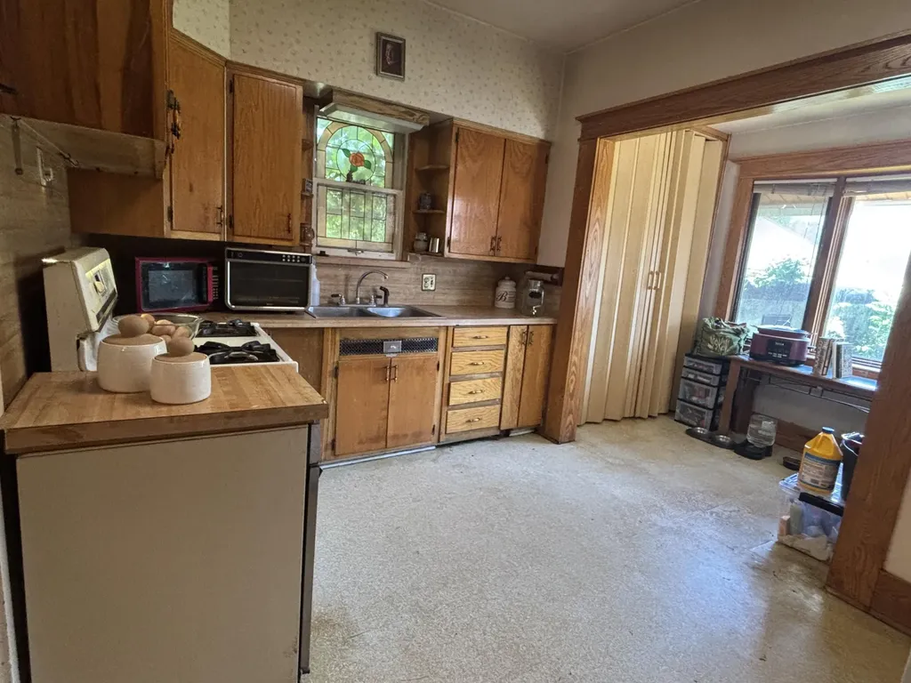 103 Clark Street Buchanan City MI 49107