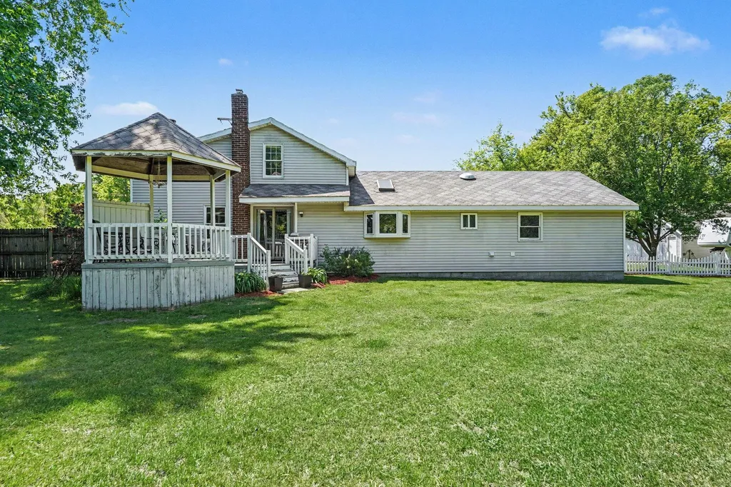 1721 Indian Lakes Road NW Sparta Township MI 49330