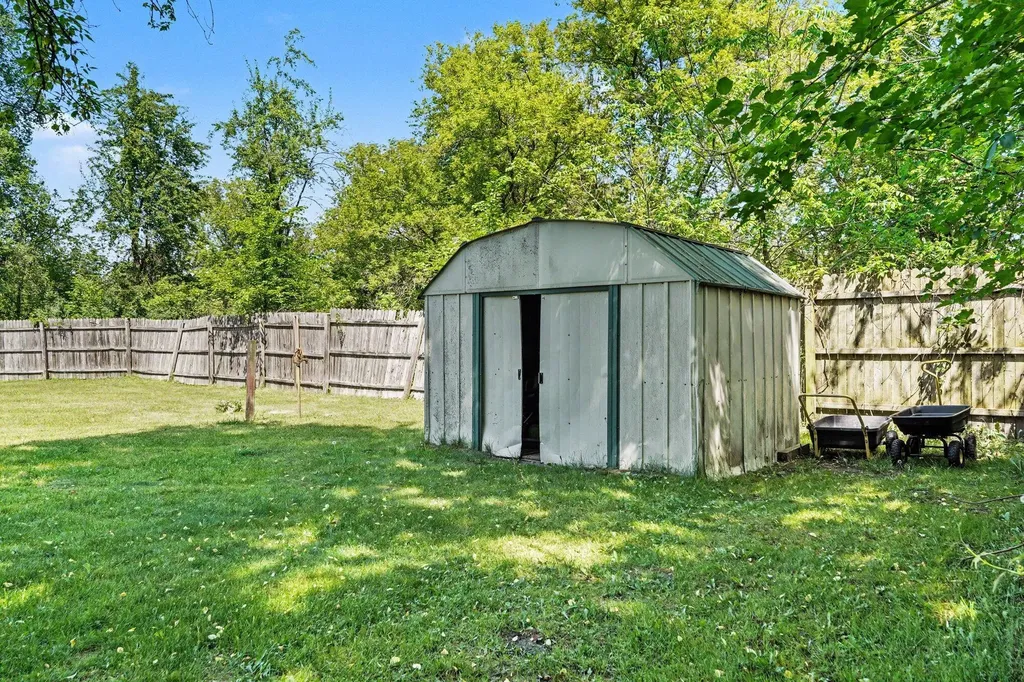 1721 Indian Lakes Road NW Sparta Township MI 49330