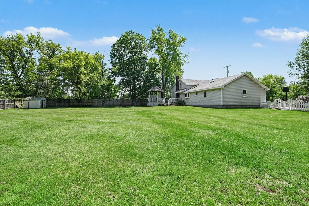 1721 Indian Lakes Road NW Sparta Township MI 49330