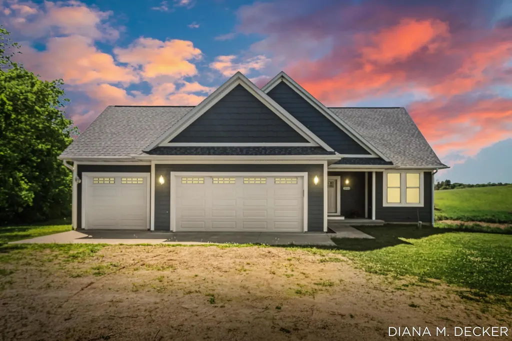 24968 44th Street Waverly Township MI 49026