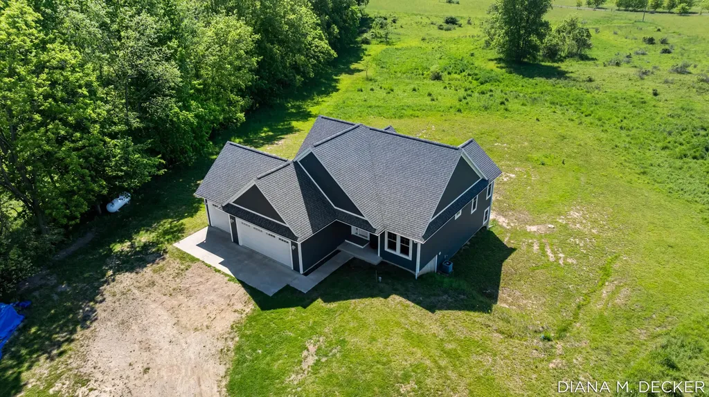 24968 44th Street Waverly Township MI 49026